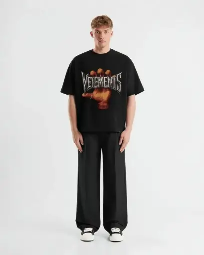 IRON Claw Oversized Graphic Tee